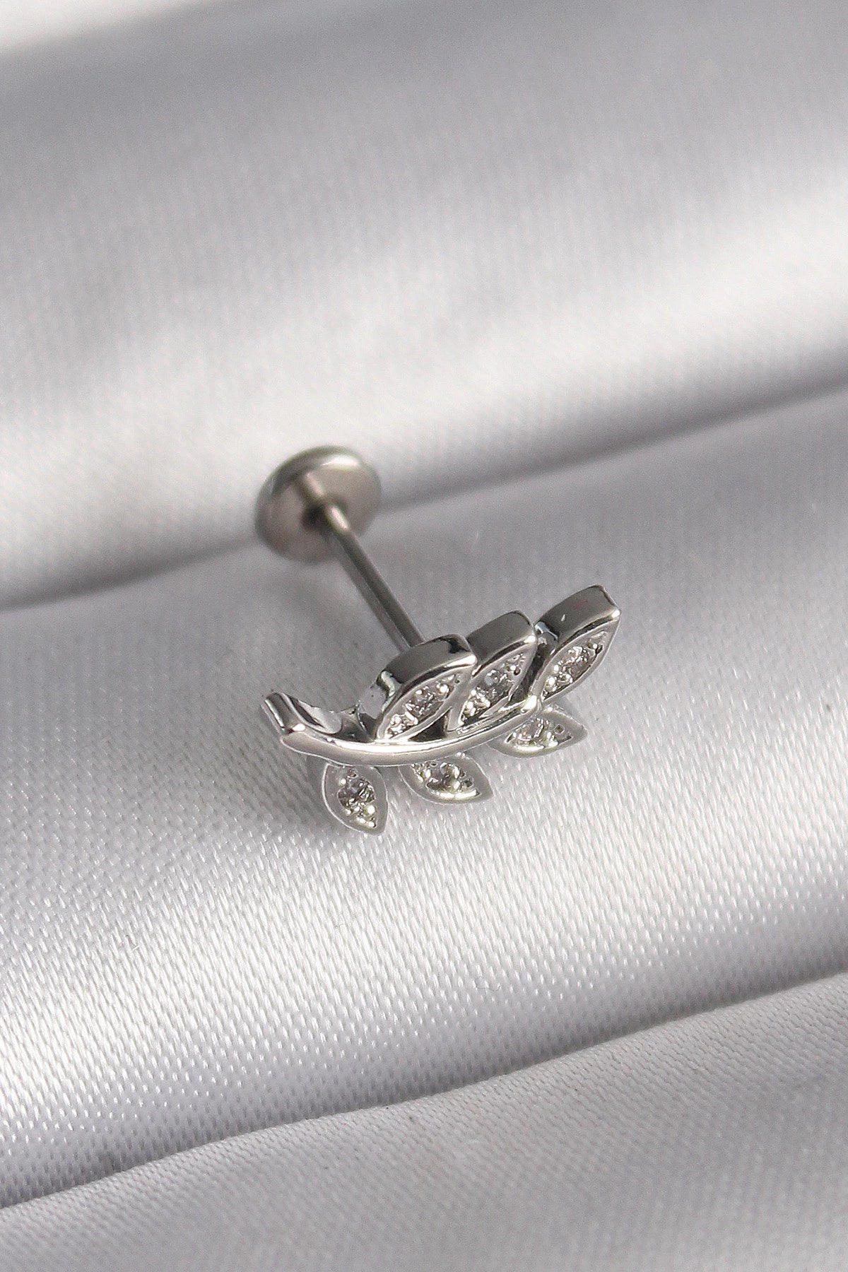 Mey İthalat® 316L Çelik Gümüş Renk Dal Model Zirkon Taş Detaylı Tragus Piercing