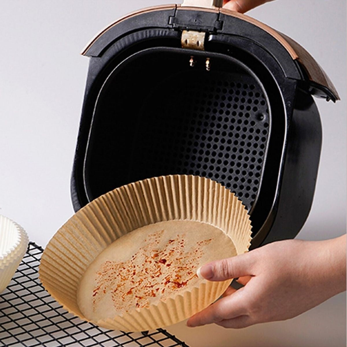 100 Adet Air Fryer Pişirme Kağıdı Tek Kullanımlık Yağlı Kağıdı Yuvarlak Tabak Model