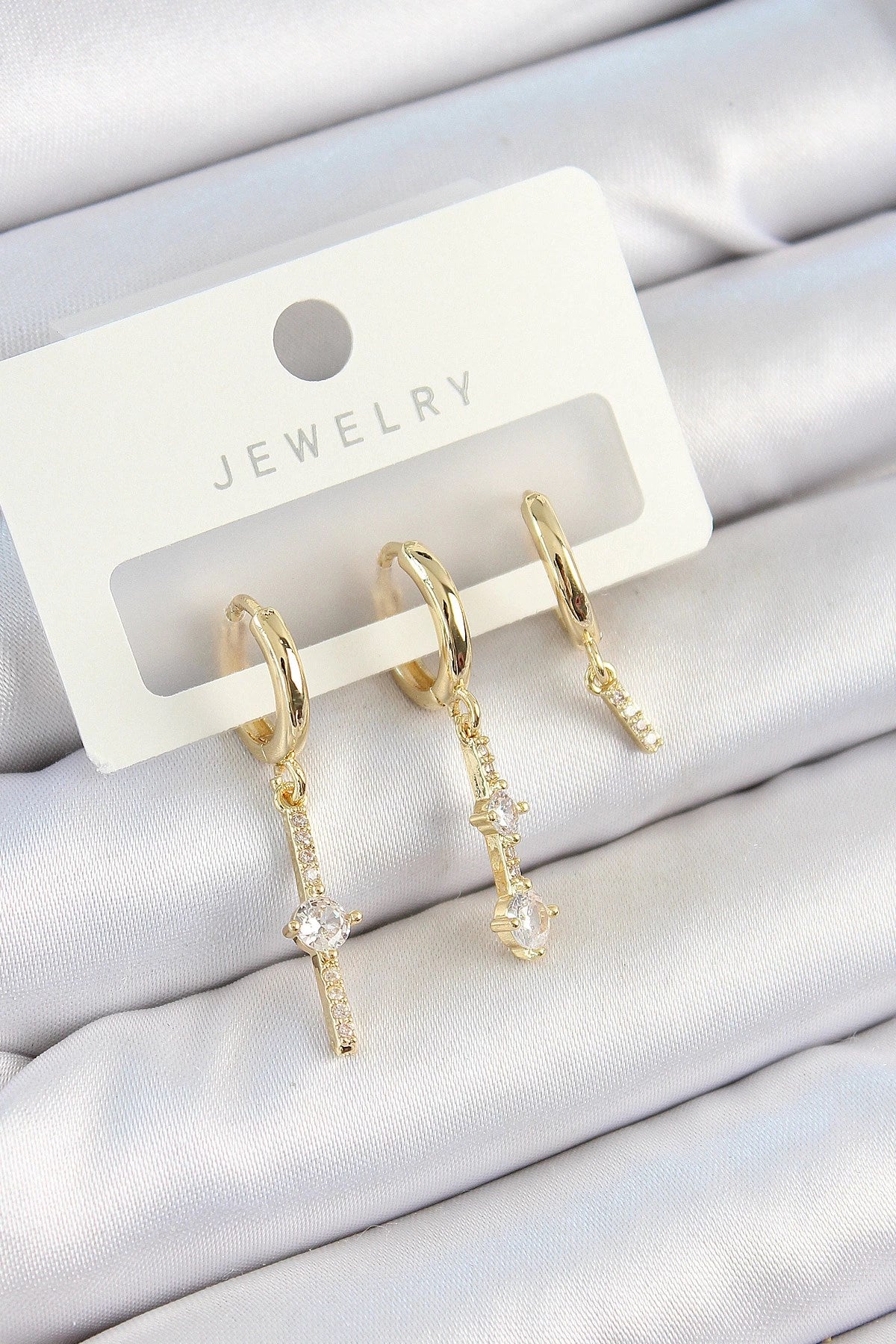 Mey İthalat® Pirinç Zirkon Taşlı Sallantılı Model Gold Renk 3'lü Çift Kadın Küpe Set