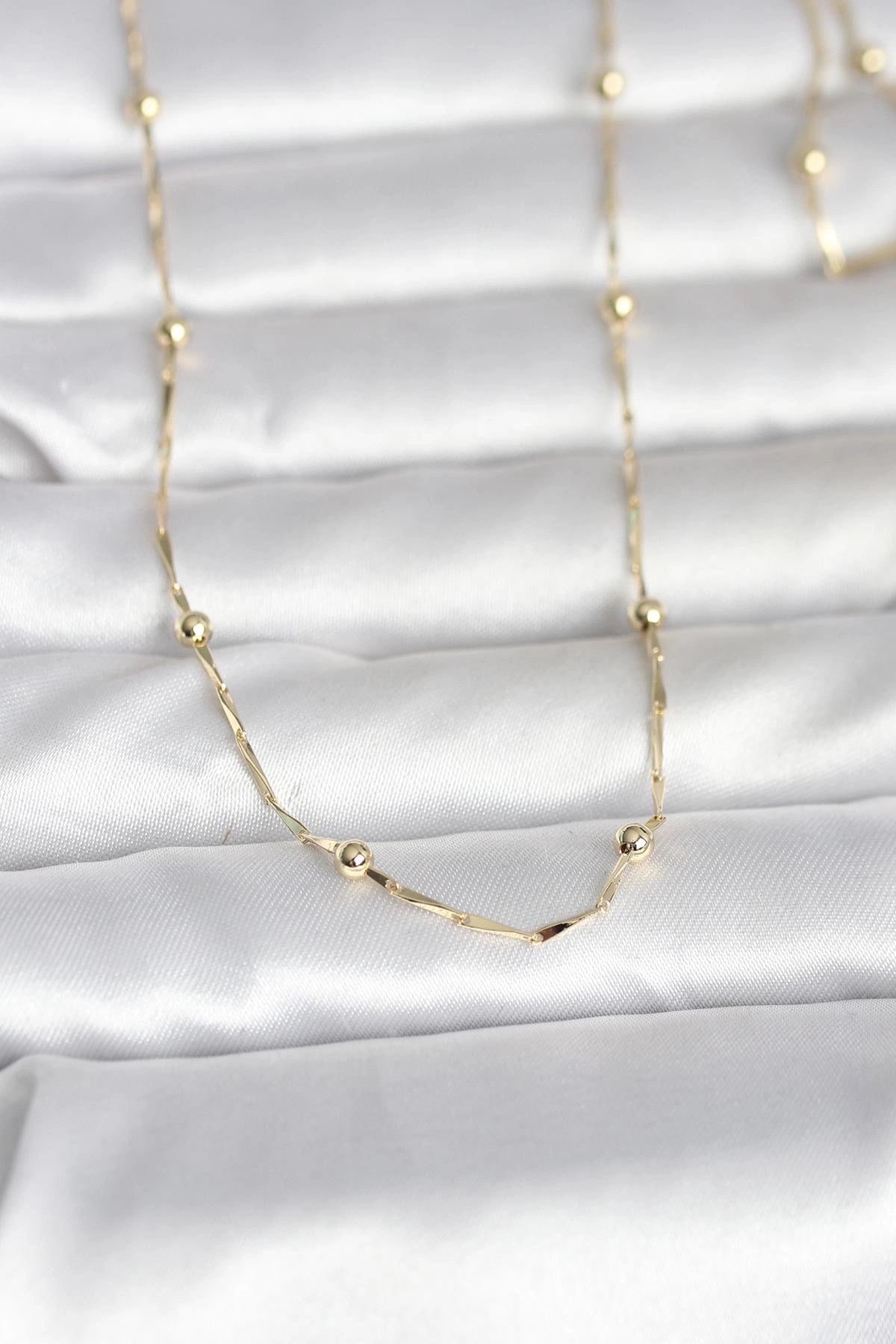 Mey İthalat® CM 14K Gold Renk Kesme Çubuk Zincir Topçuklu Model 60 cm Kadın Kolye