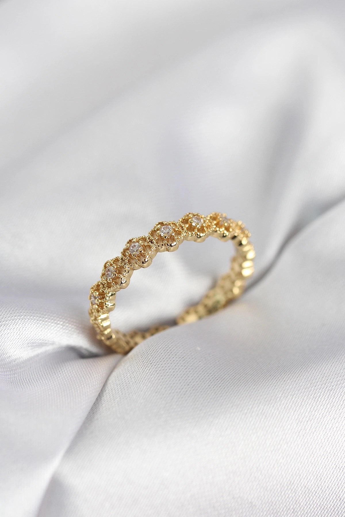 Mey İthalat® Sıralı Çiçek Model Gold Renk Zirkon Taşlı Kadın Yüzük