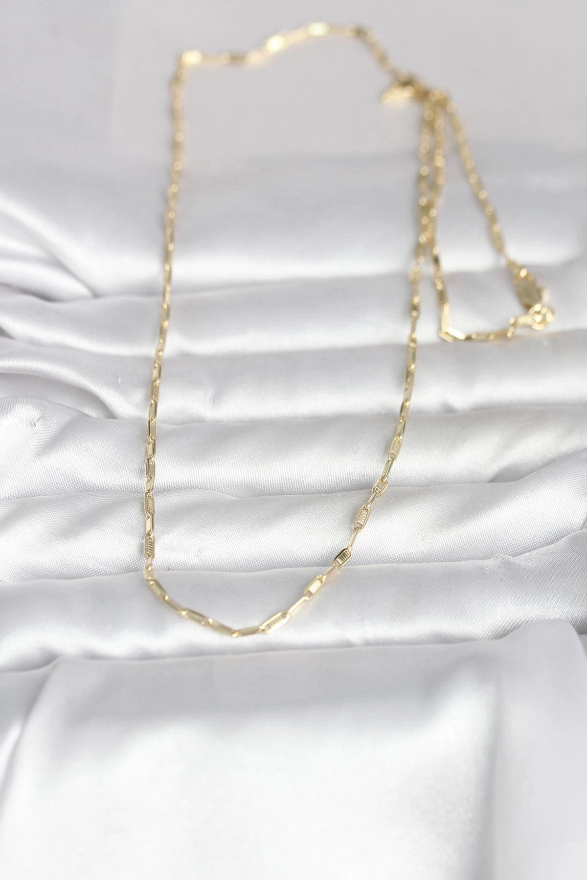 Mey İthalat® CM 14K Gold Renk İnce Ataç Zincir Model 60 cm Kadın Kolye
