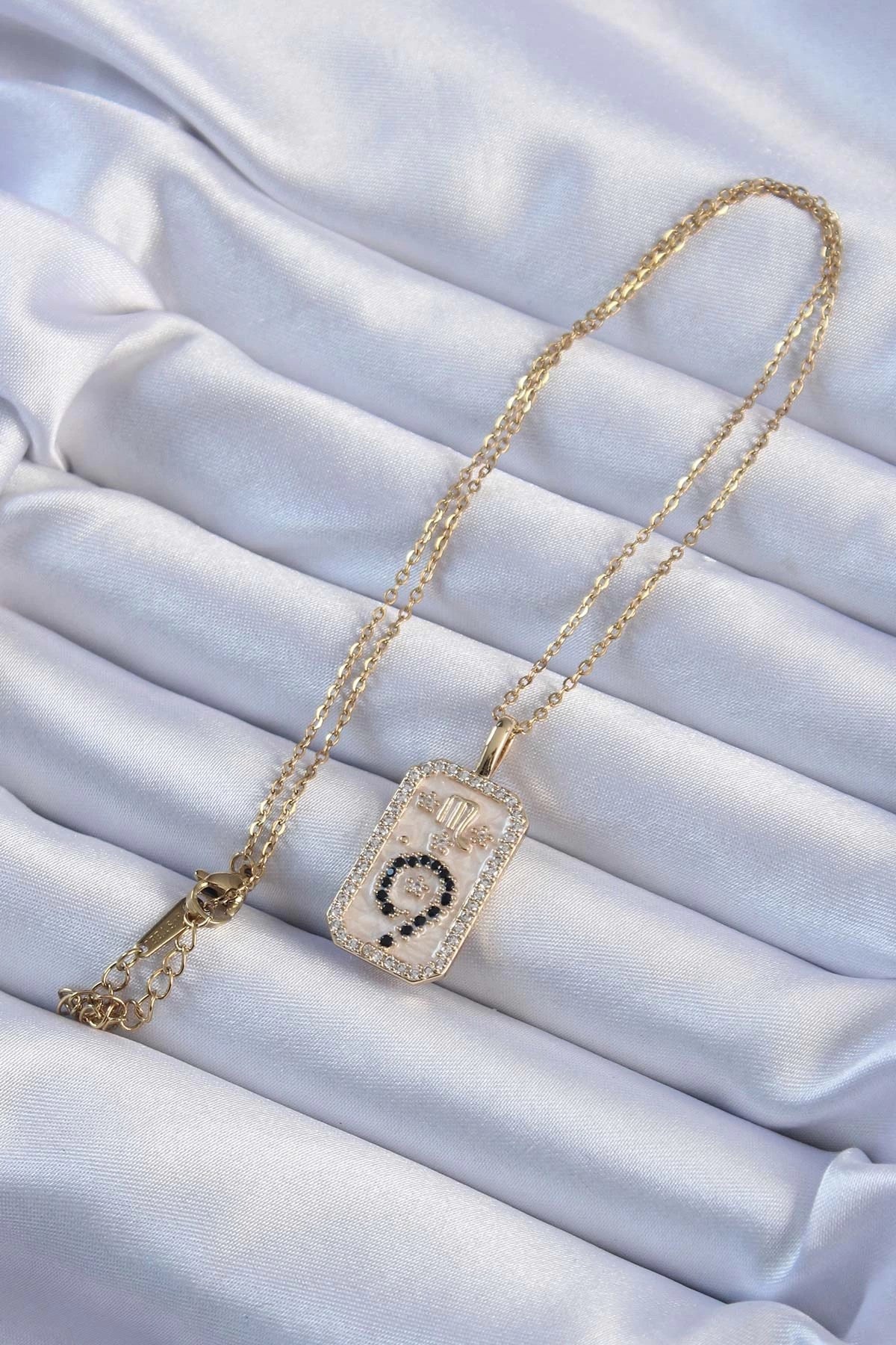 Mey İthalat® 316L Çelik Zincir Altın Renk Zirkon Taşlı Minimal Papatya Figürlü Tarot Kolye