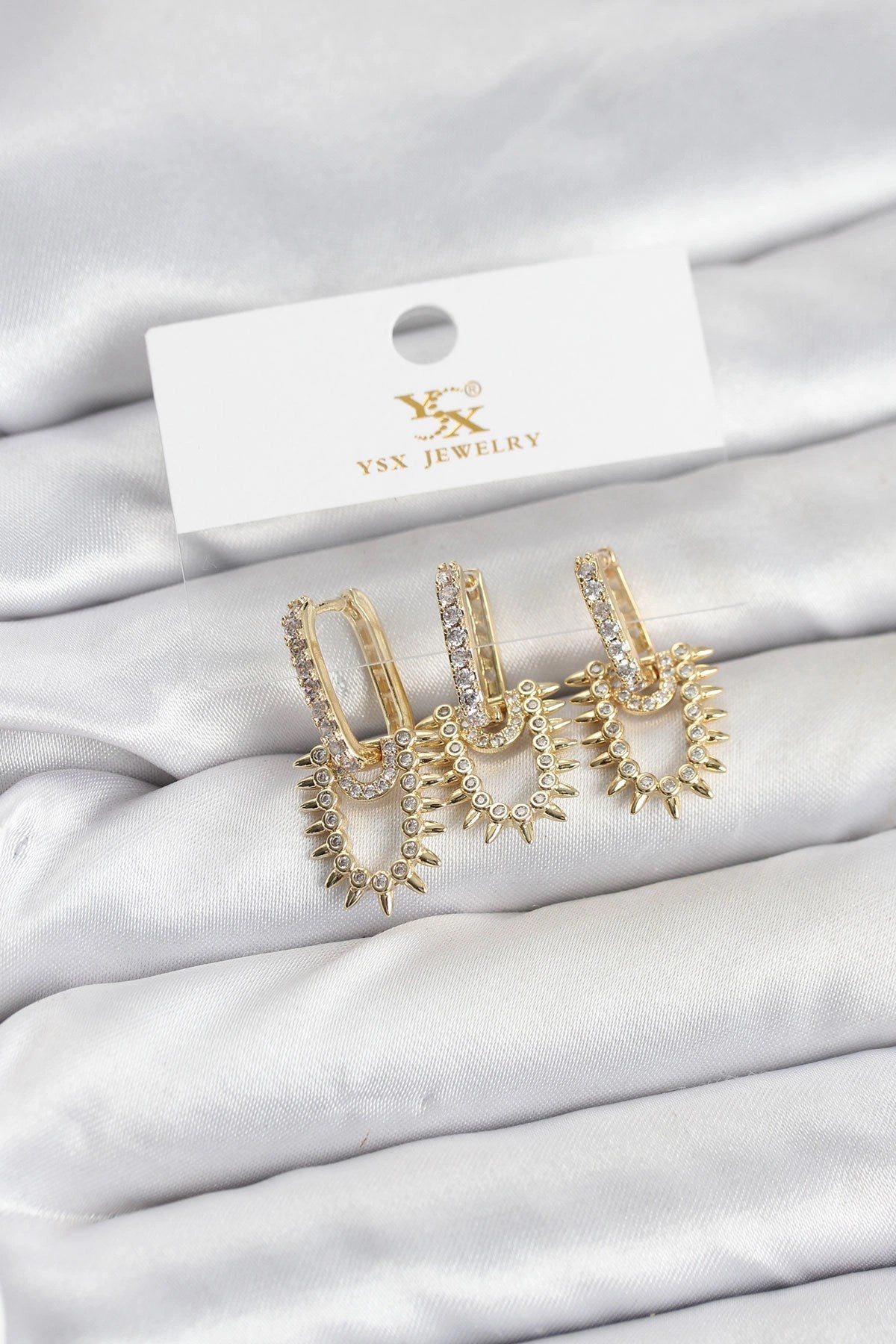 Mey İthalat® Pirinç Gold Renk Zirkon Taşlı Vintage Model YSX Trio Küpe Seti