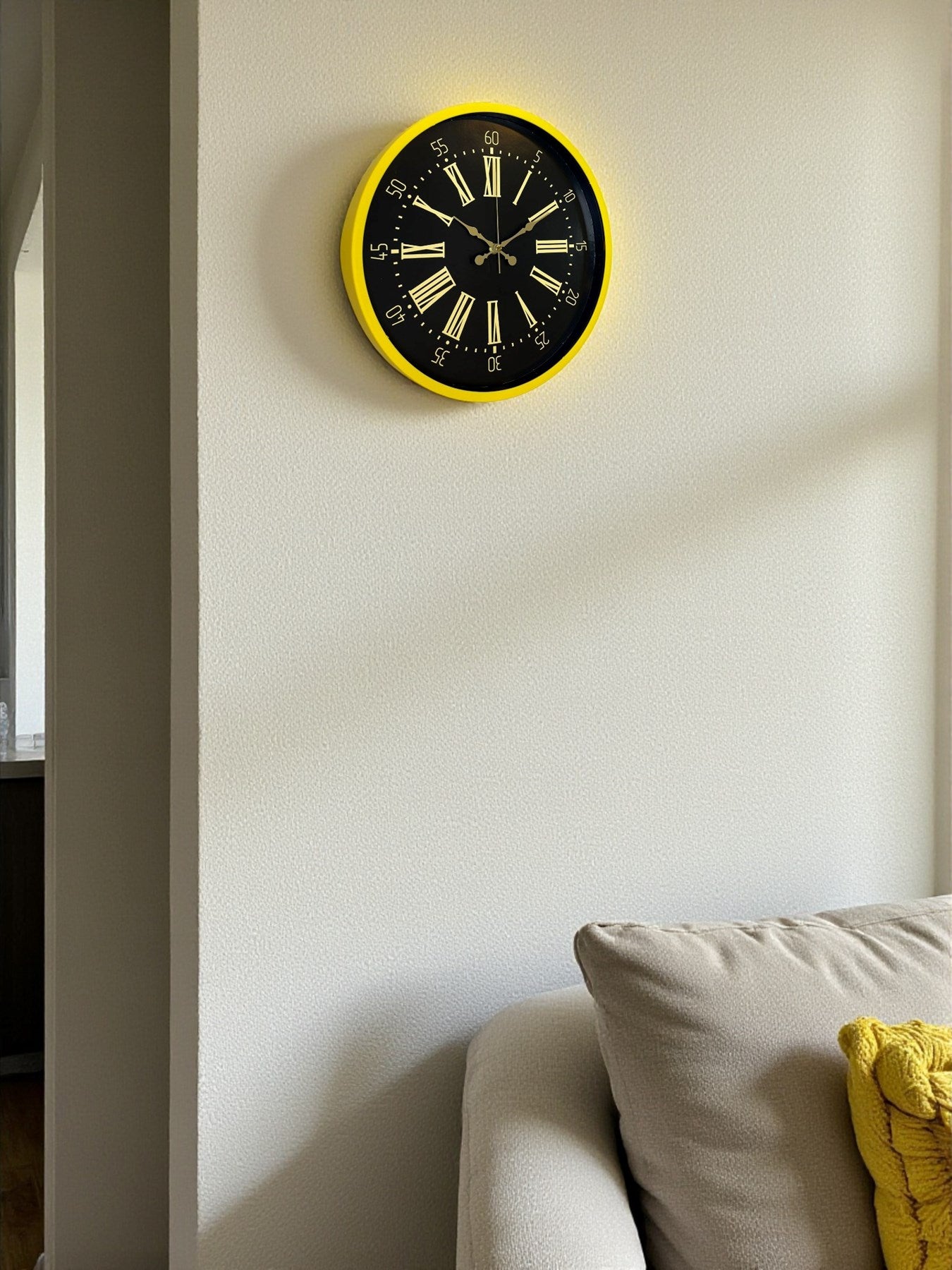 36 Cm Sarı Modern Duvar Saati