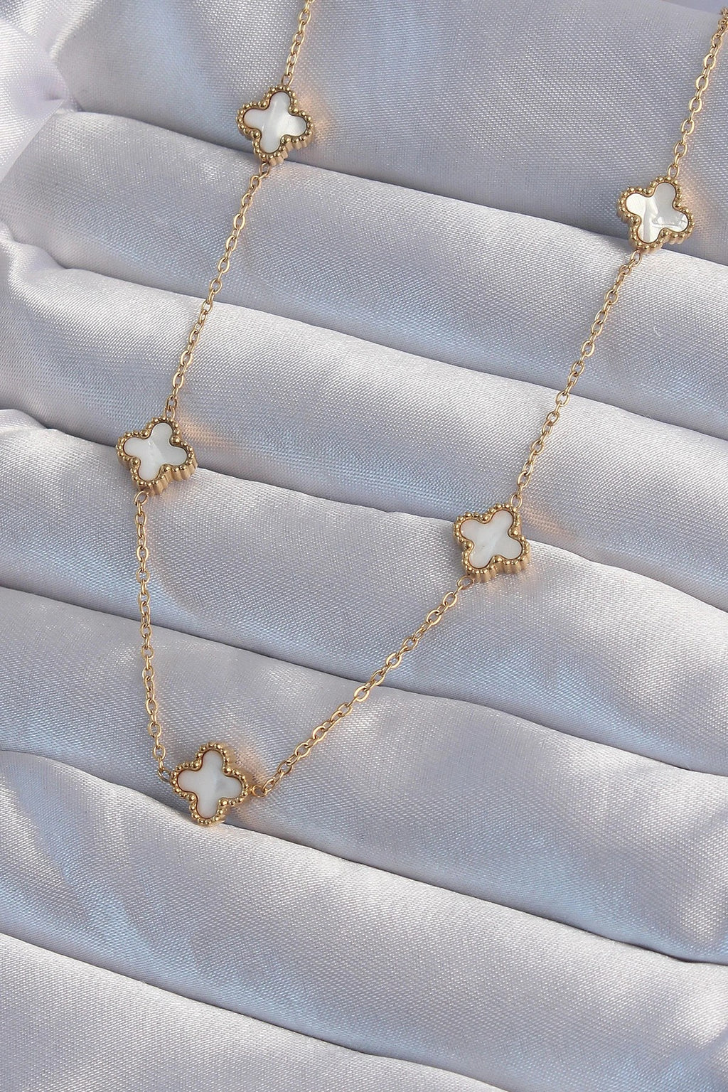 Mey İthalat® 316L Çelik Gold Renk Minimal Beyaz Sedefli Yonca Kolye