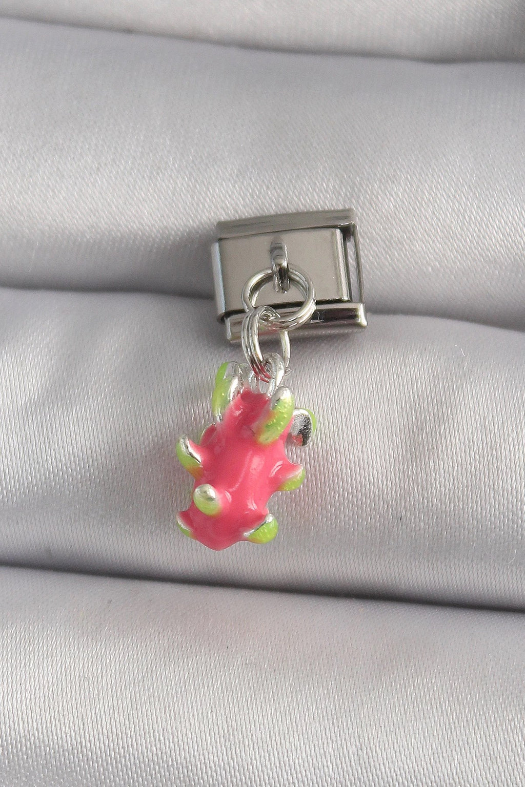 Mey İthalat® 316L Çelik Gümüş Renk Sallantı Ejder Meyvesi Model Nomination Charm