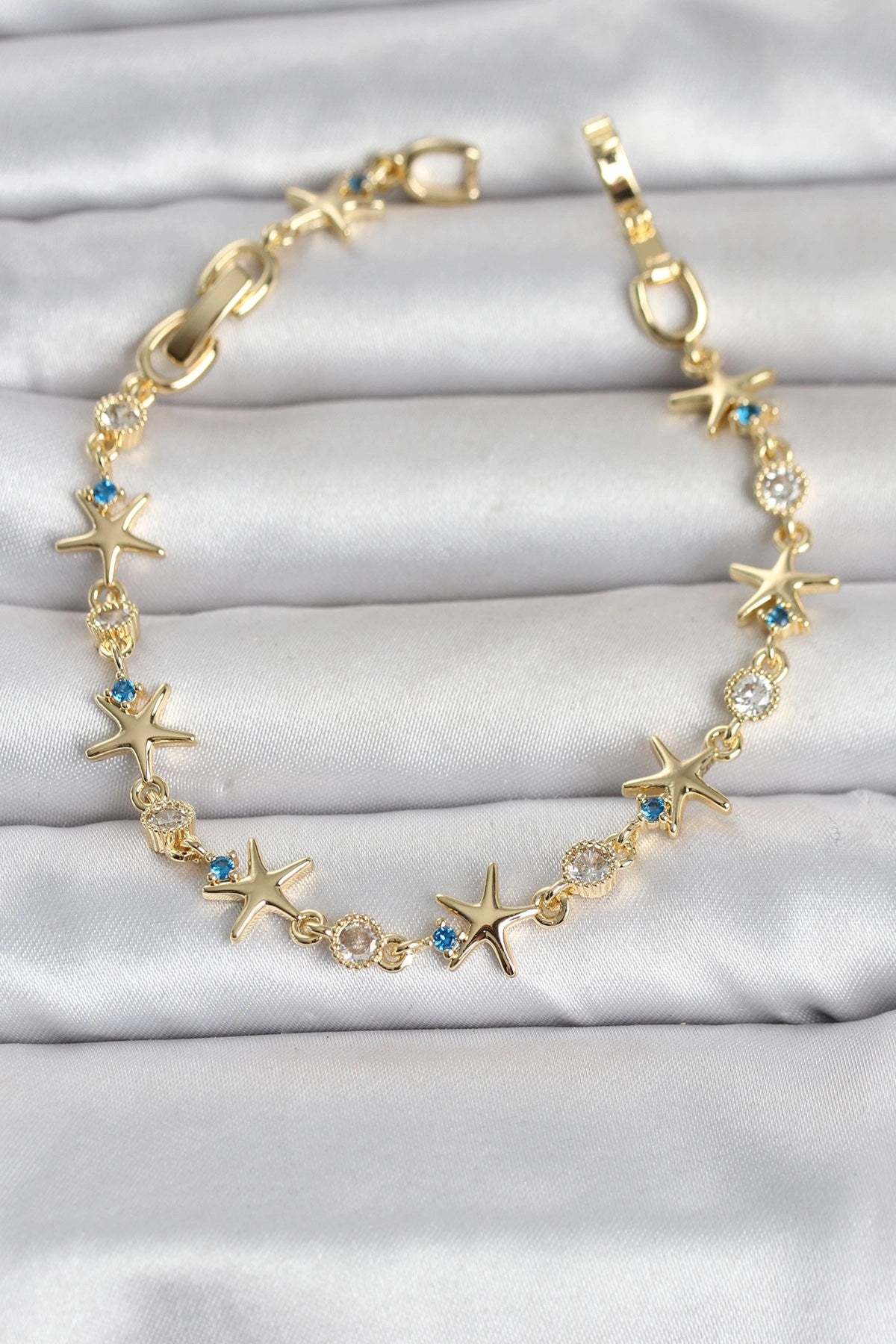 Mey İthalat® Pirinç Gold Renk Sıralı Deniz Yıldızı Model Kadın Bileklik