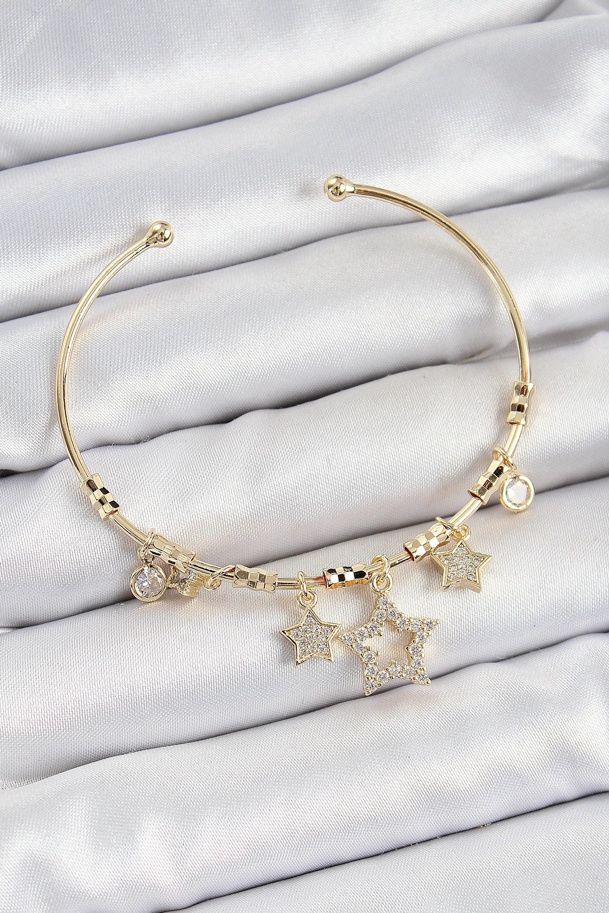 Mey İthalat® Pirinç Zirkon Taşlı Yıldız Model Gold Renk Charm Bileklik