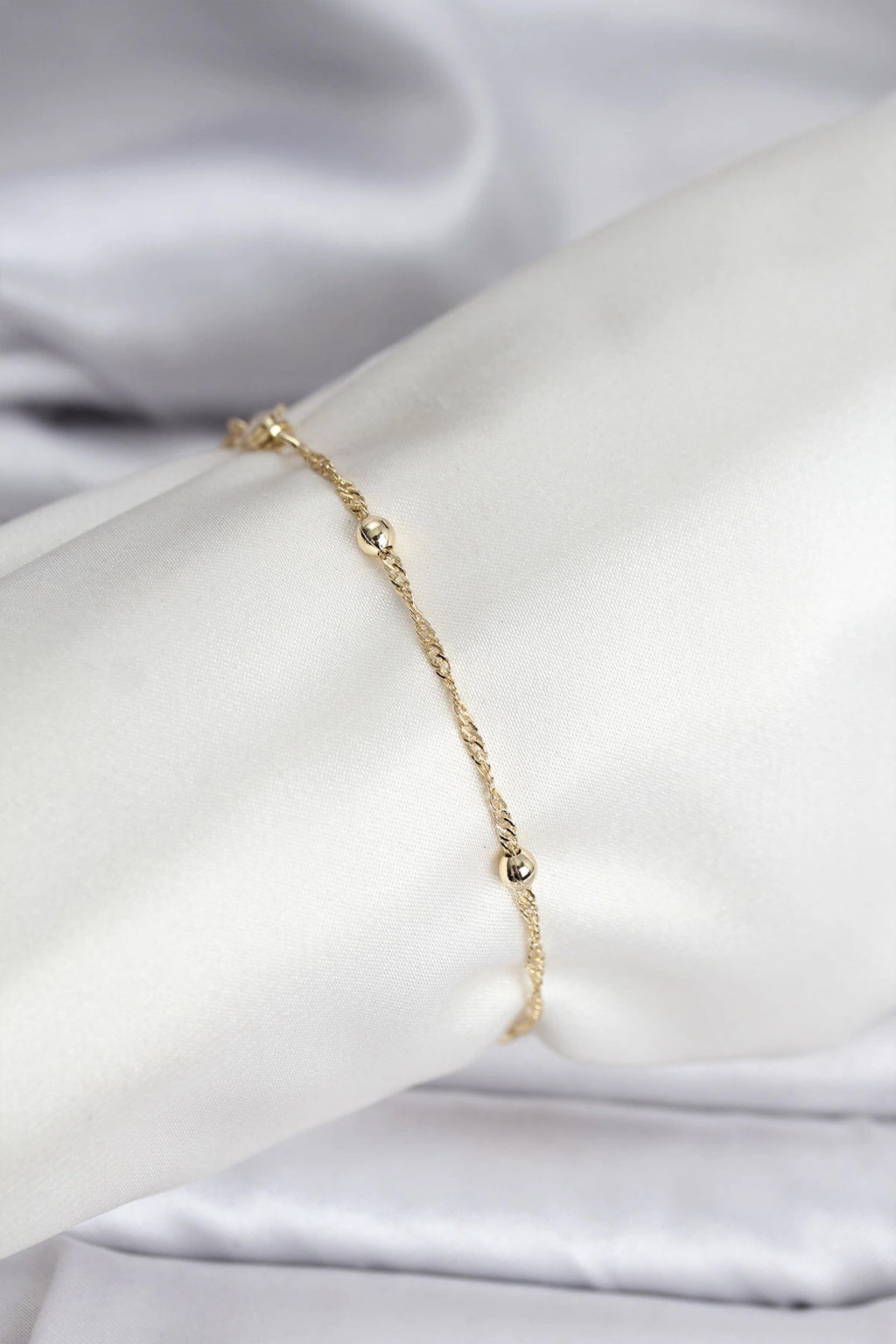 Mey İthalat® 14K Gold Renk Kaplama Topçuklu Model CM Kadın Bileklik
