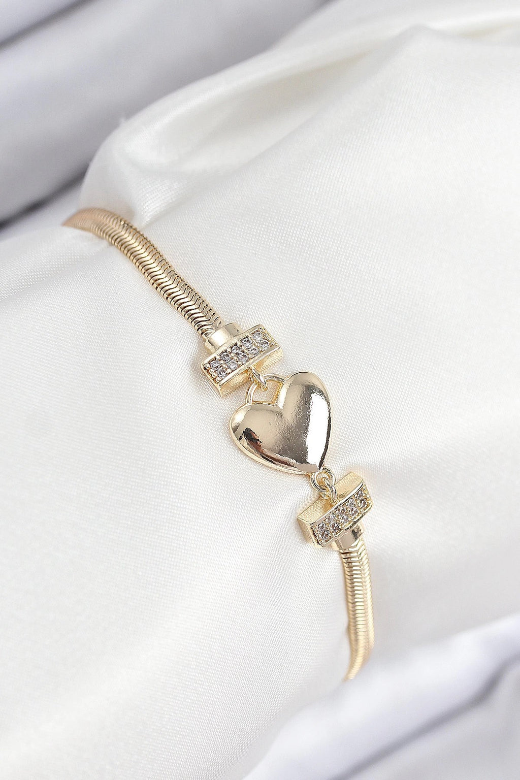 Mey İthalat® Pirinç Zirkon Taşlı Kalp Model Gold Renk Kadın Bileklik