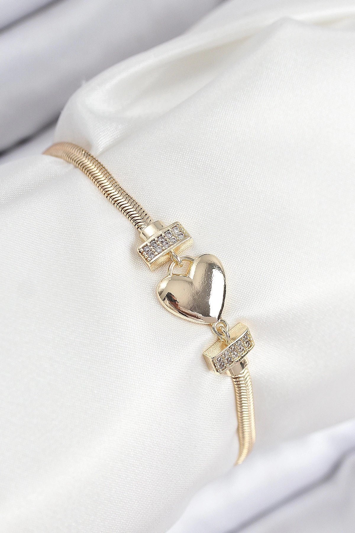 Mey İthalat® Pirinç Zirkon Taşlı Kalp Model Gold Renk Kadın Bileklik