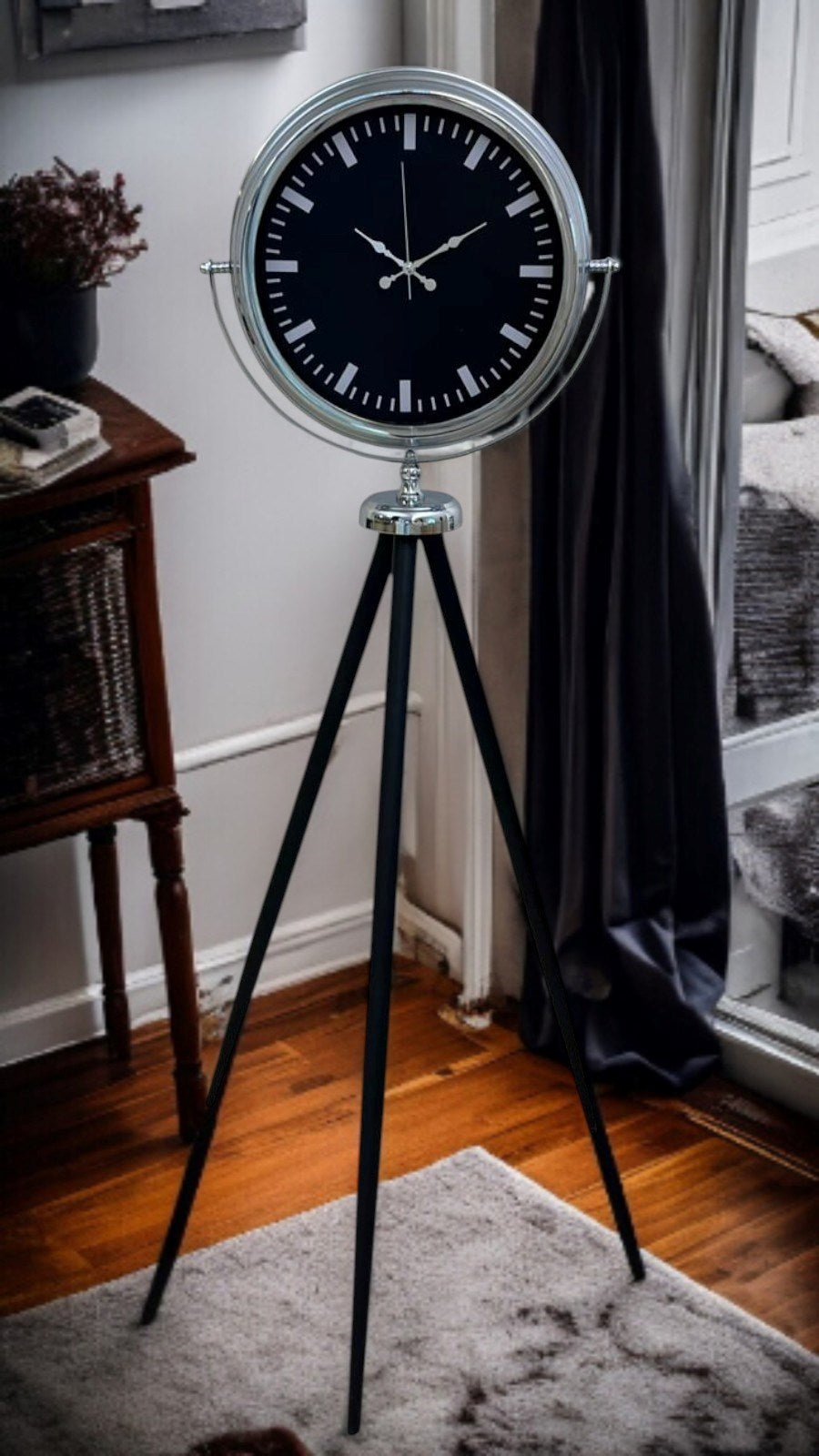 Krom Prime Modern Tripod Ayaklı Saat