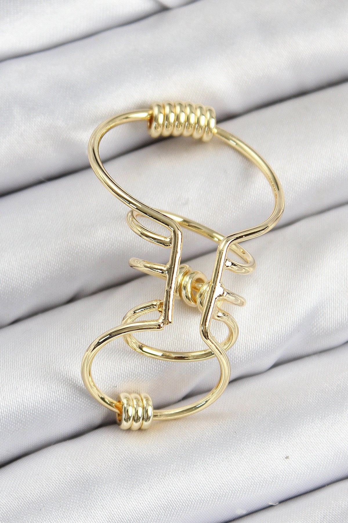 Mey İthalat® Pirinç Halkalı Model Gold Renk Kıkırdak Küpe