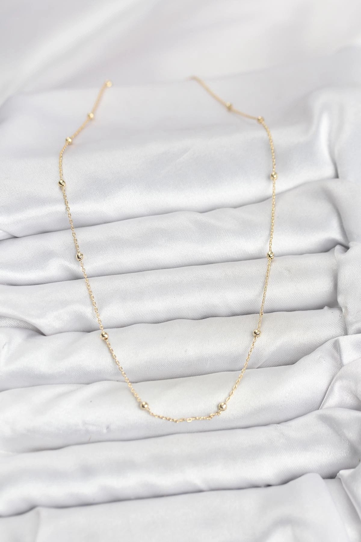 Mey İthalat® CM 14K Gold Renk Minik Top Zincirli Kadın Kolye