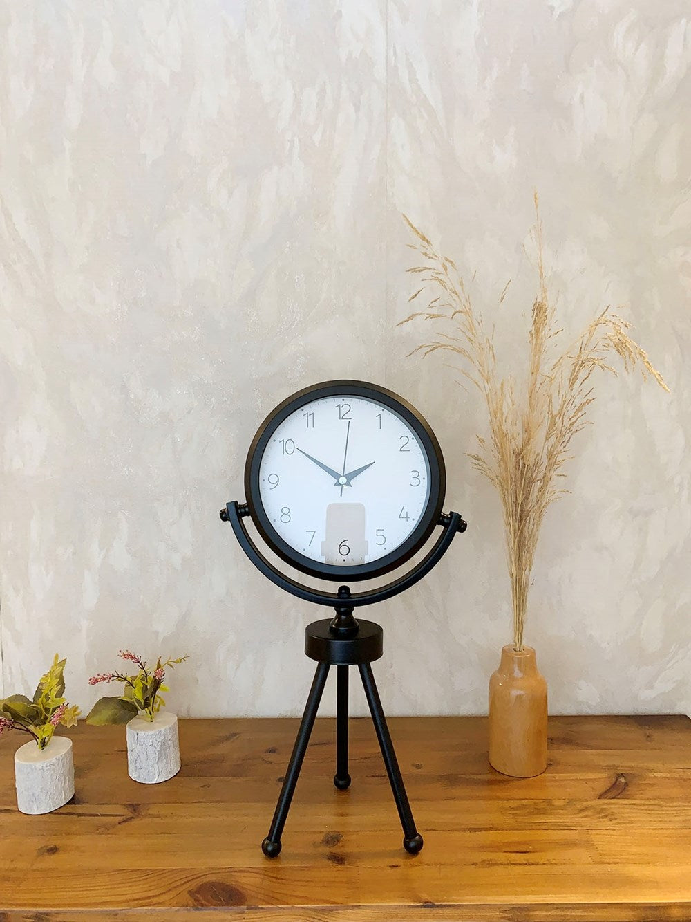Siyah Metal Mini Tripod Zarif Masa Saati 45×26 cm