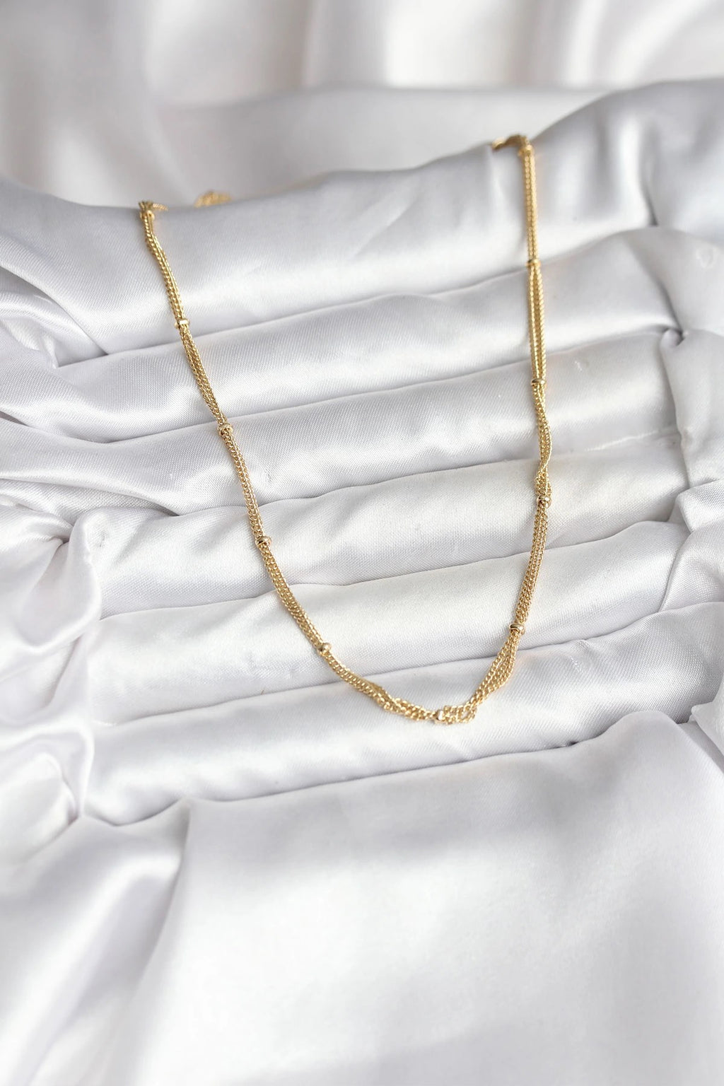 Mey İthalat® 14K Gold Renk Kaplama Topçuk Zincirli Model CM Kadın Kolye
