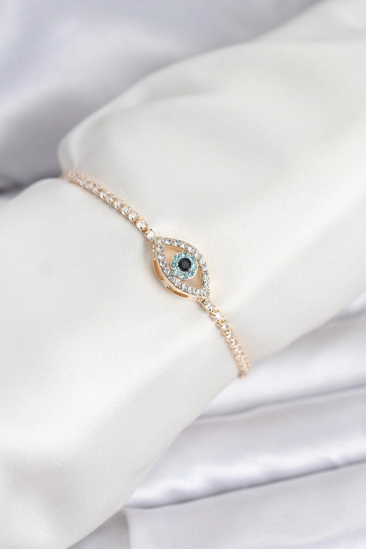 Mey İthalat® Göz Model Zirkon Taşlı Gold Renk Asansörlü Su Yolu Bileklik