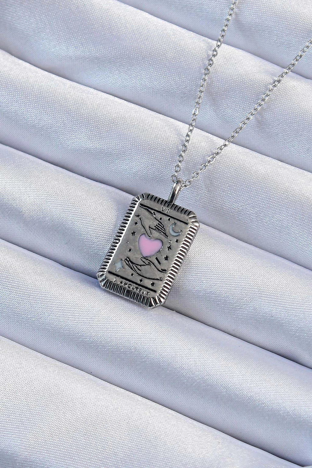 Mey İthalat® 316L Çelik Zincir Eskitme Gümüş Renk Pembe Mineli Kalp Figürlü Tarot Kolye