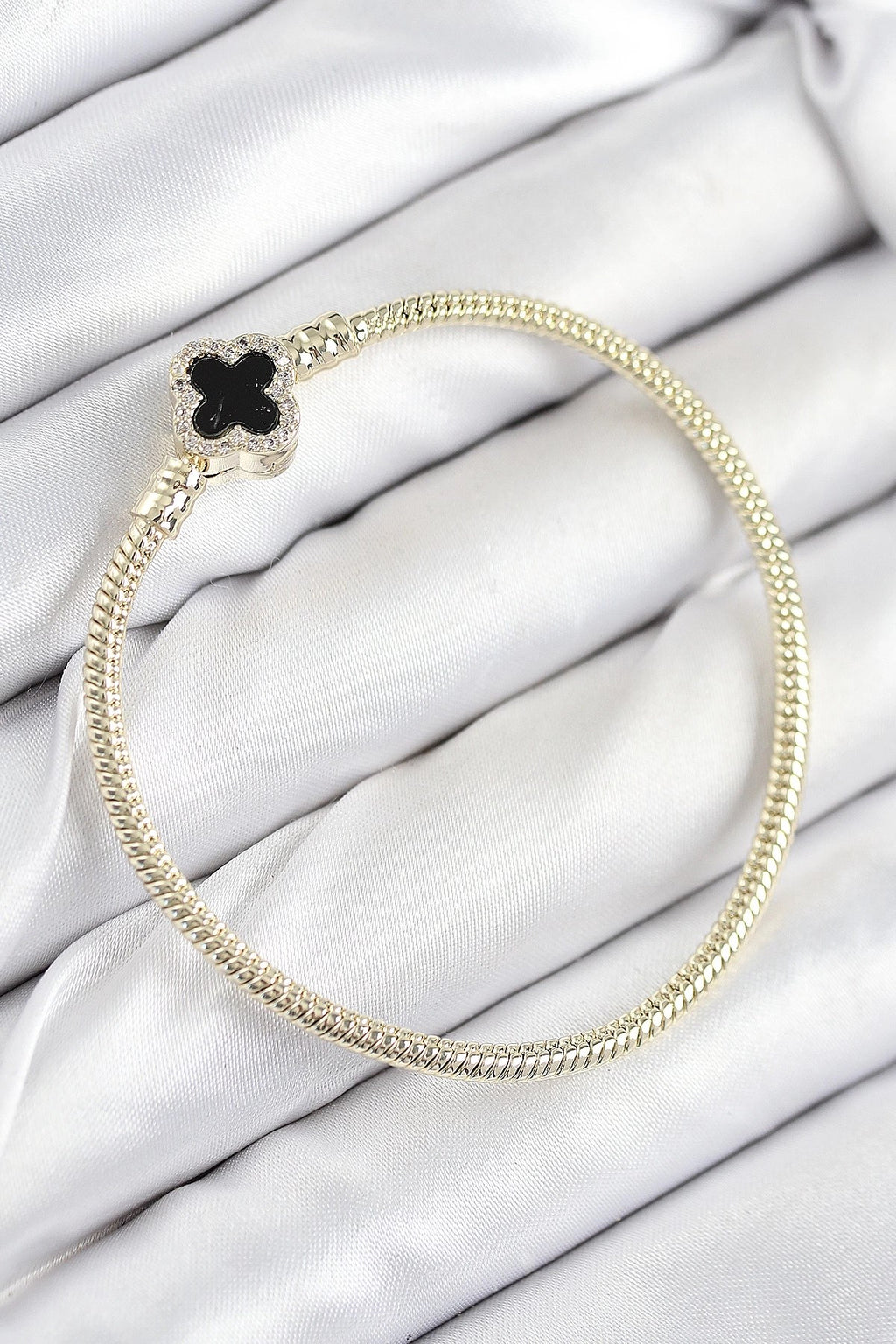 Mey İthalat® Pirinç Charm Zirkon Taşlı Yonca Model Gold Renk Kadın Bileklik