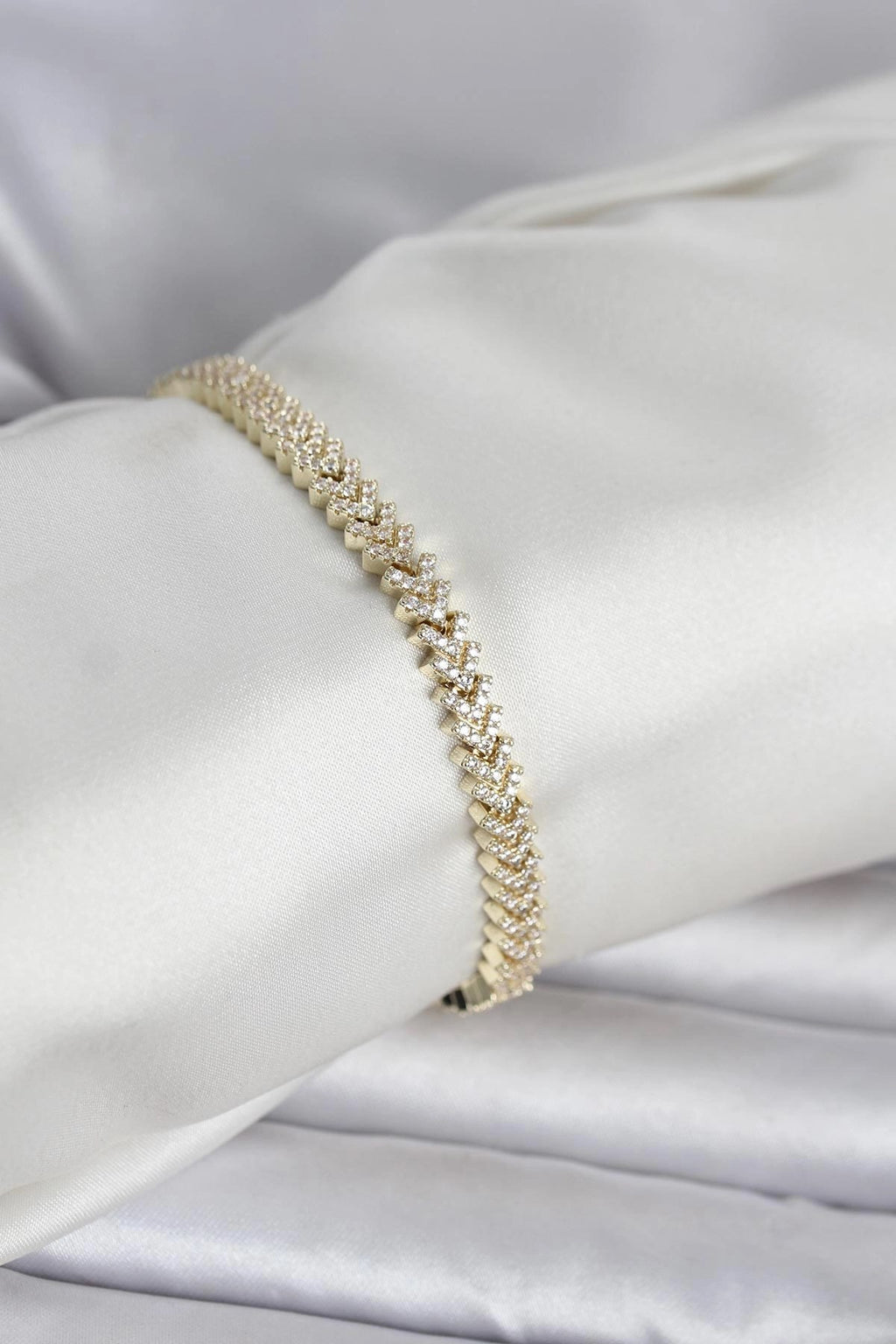 Mey İthalat® Pirinç Gold Renk Zirkon Taşlı Çavuş Model Kadın Bileklik