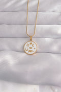 Mey İthalat® 316L Çelik Gold Renk Beyaz Mineli Karışık Figürlü Tarot Kolye