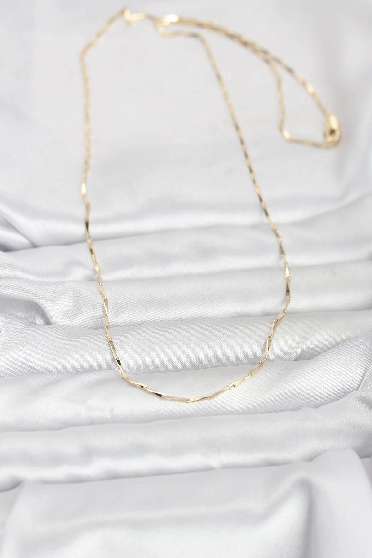 Mey İthalat® CM 14K Gold Renk Çubuk Kesme Zincir Model 60 cm Kadın Kolye