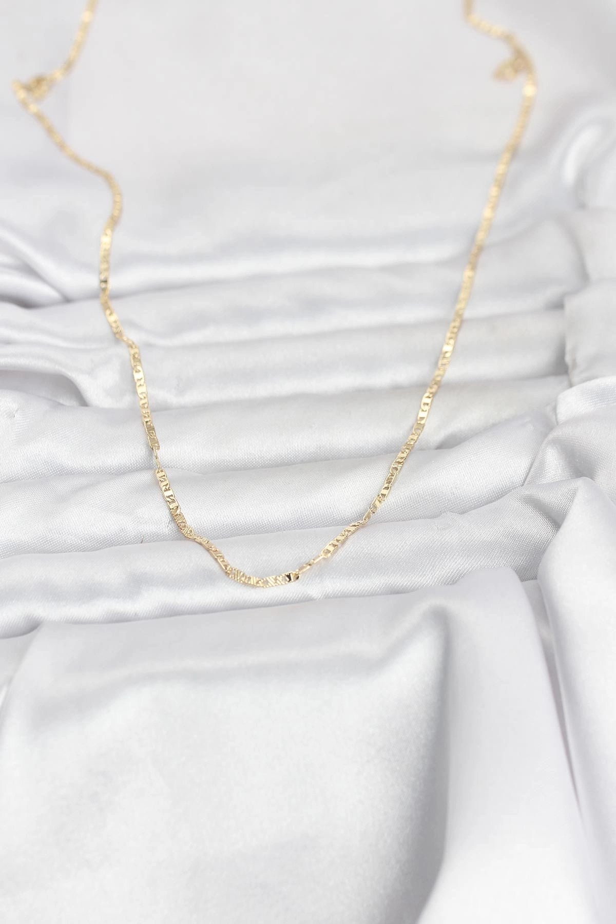 Mey İthalat® CM 14K Gold Renk Yassı Zincir Model 60 cm Kadın Kolye