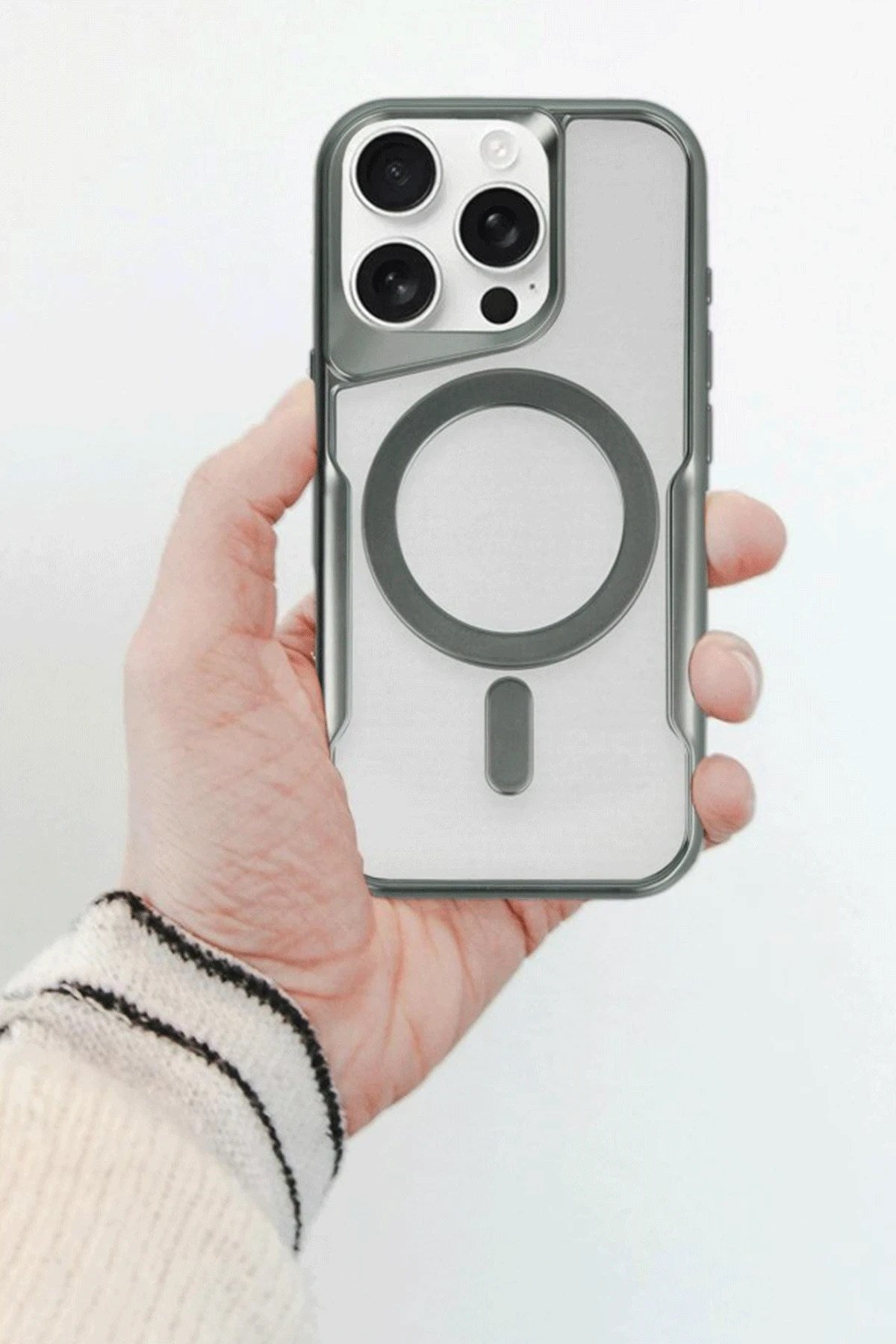 Mey İthalat® iPhone 14 Pro Kılıf Boyi Magsafe Silikon Kapak - Siyah