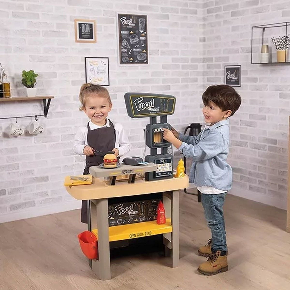 7600310910 Smoby Food Corner Restoranı Oyun Seti